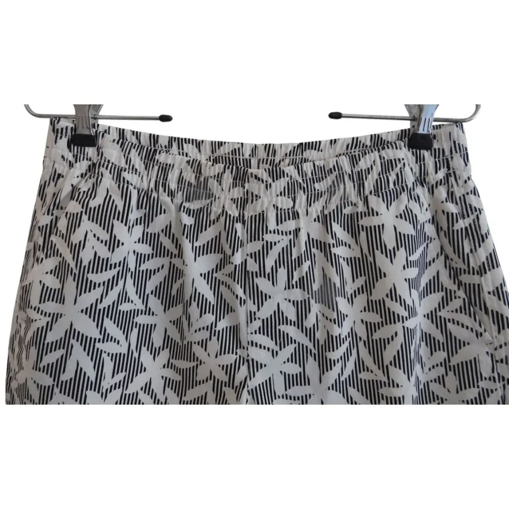 New‎ Lands End Bermuda Shorts Sz 4 Mid Rise Elastic Waist Pull On 12